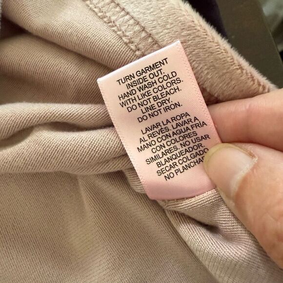 Juicy Couture Silky Soft Pink Velour Silver Bling Stud Cropped Button Up M - Picture 13 of 13